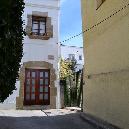 Hostal Casa Torrent Canet De Mar Exterior photo