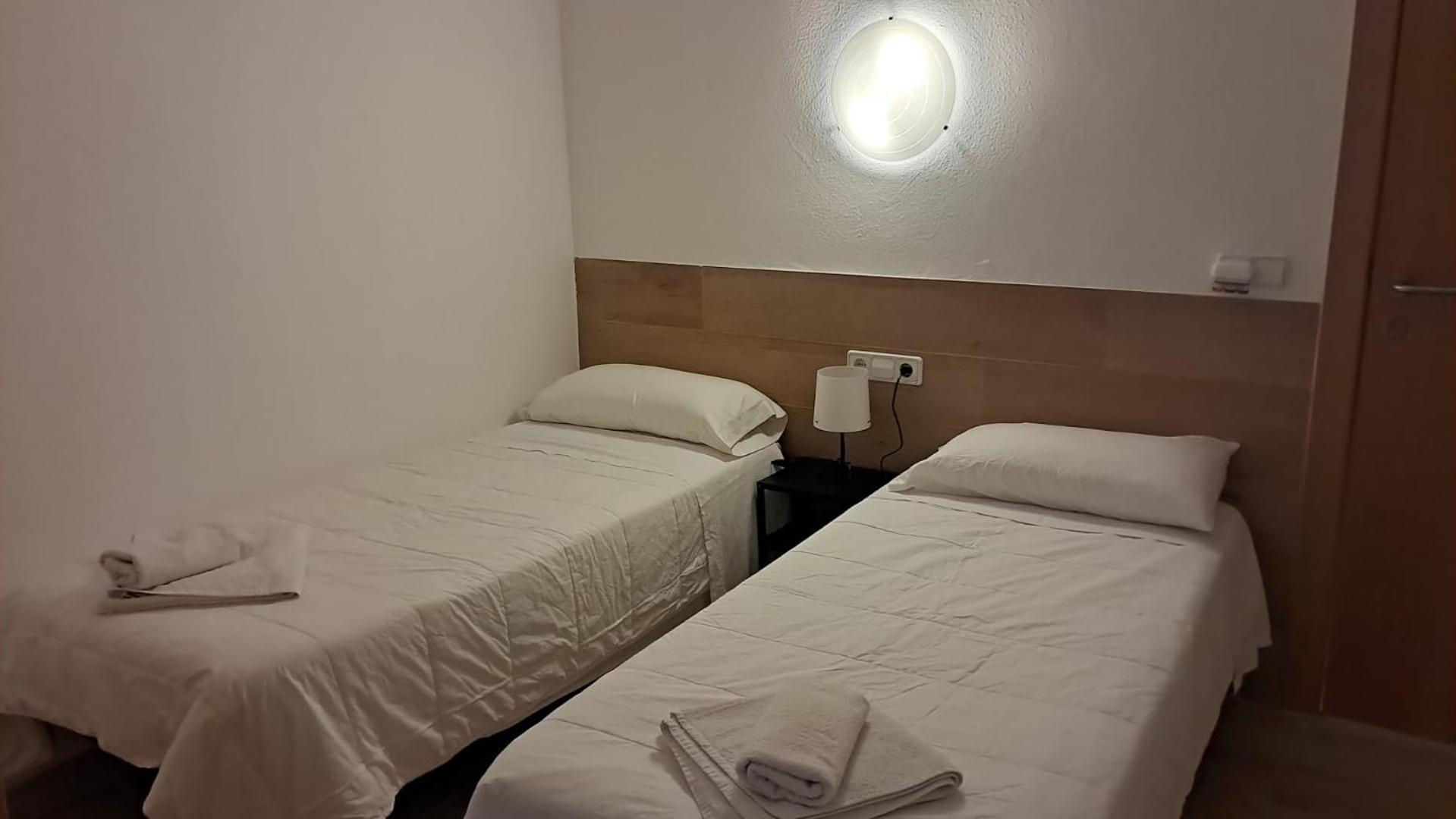 Hostal Casa Torrent Canet De Mar Exterior photo