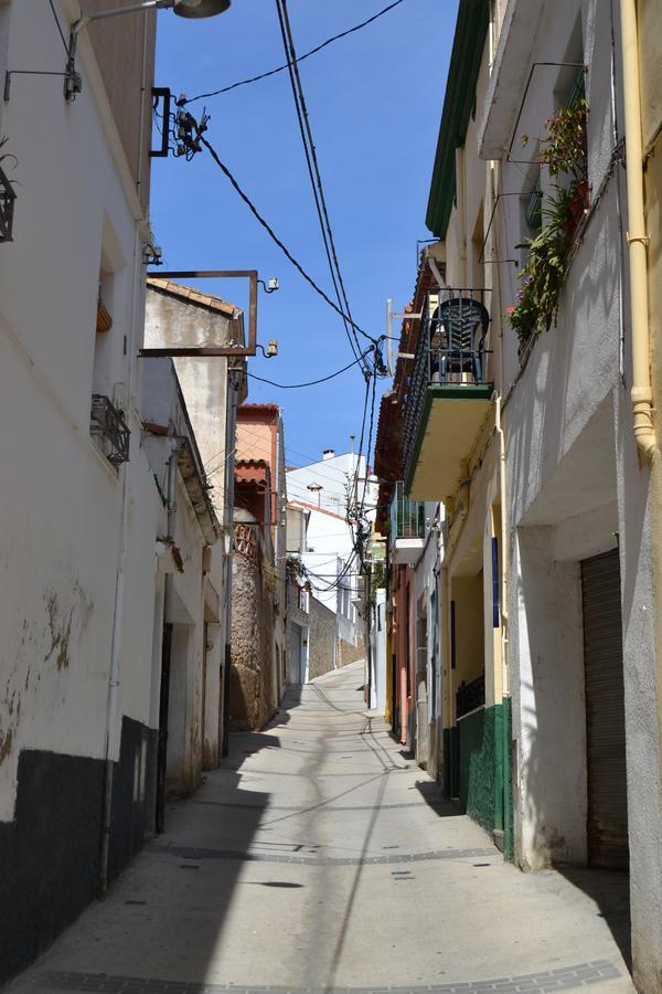 Hostal Casa Torrent Canet De Mar Exterior photo